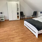 Hal-szalka Vendeghaz Apartment *