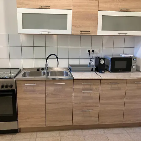 Hal-szalka Vendeghaz Apartment